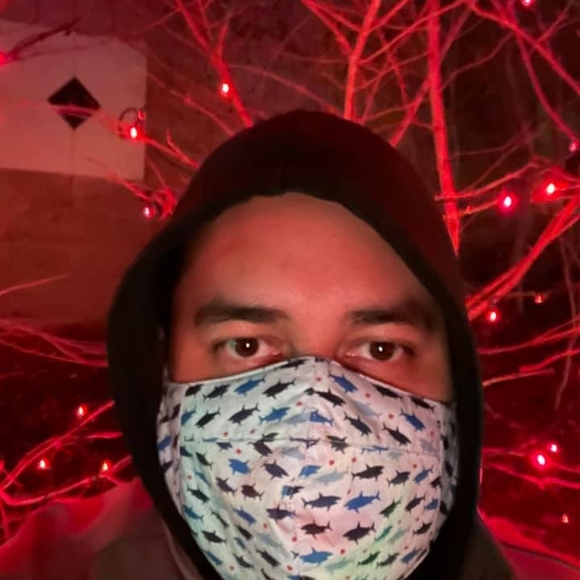 Meet your Posher, Carlos - Picture 1 of 1